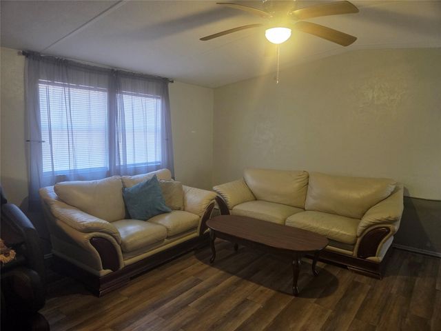 1216 Cardinal Lane, Trinity, TX 75862