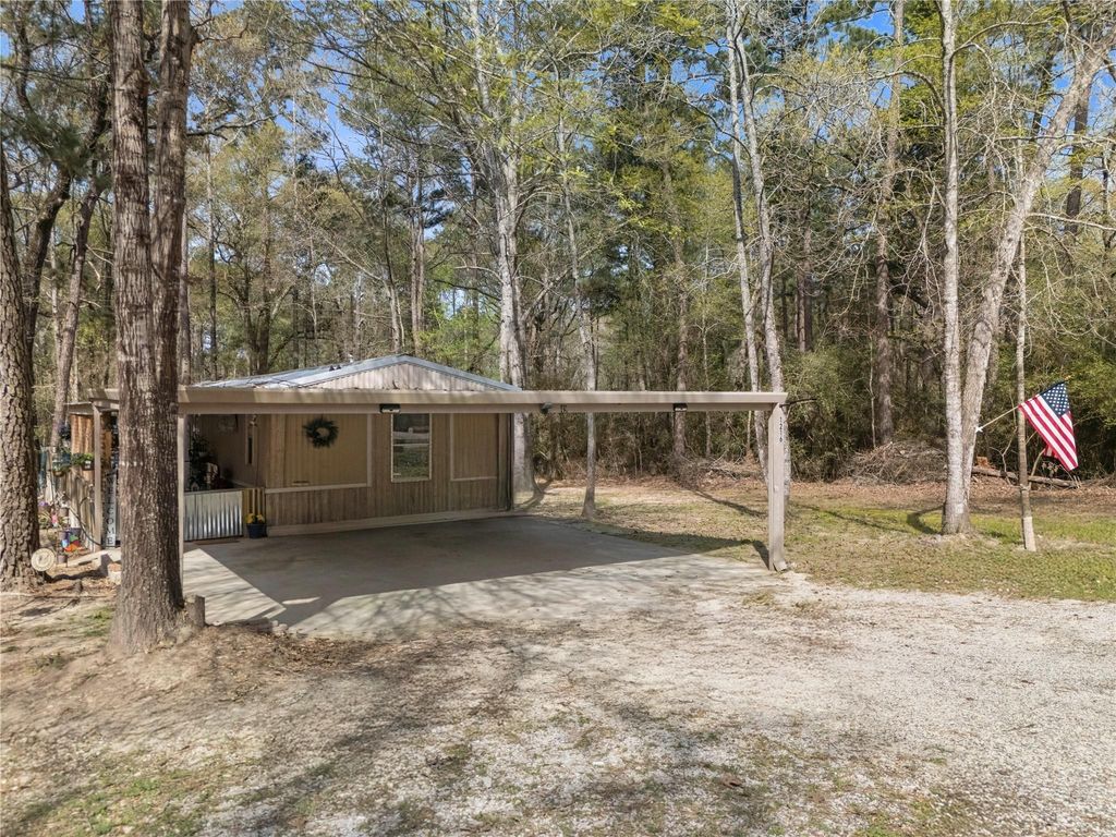 1216 Cardinal Lane, Trinity, TX 75862