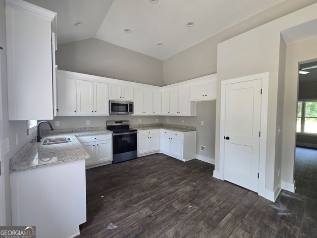66 Preserve Trail, Lavonia, GA 30553