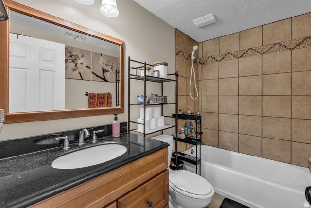 5529 S 3200 W, Roy, UT 84067