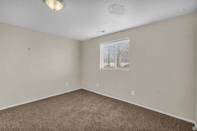 5529 S 3200 W, Roy, UT 84067