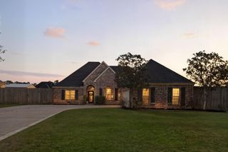 745 Joshua Circle, Orange, TX 77630