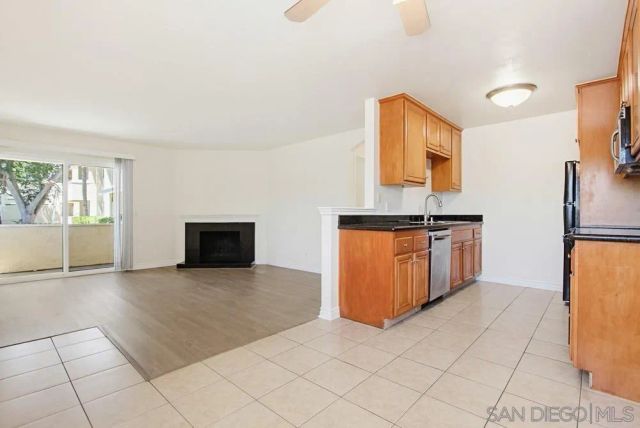 9939 Erma Rd 103, San Diego, CA 92131