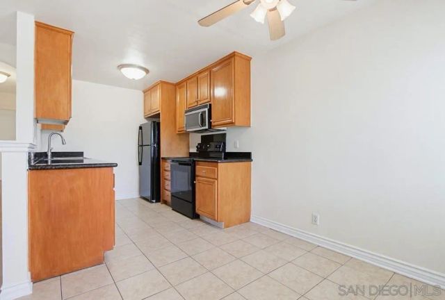 9939 Erma Rd 103, San Diego, CA 92131