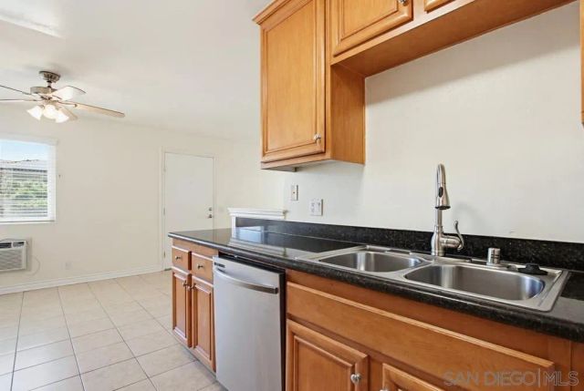 9939 Erma Rd 103, San Diego, CA 92131