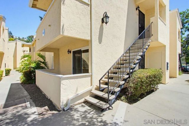 9939 Erma Rd 103, San Diego, CA 92131