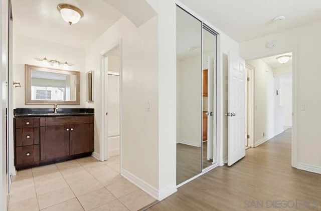 9939 Erma Rd 103, San Diego, CA 92131