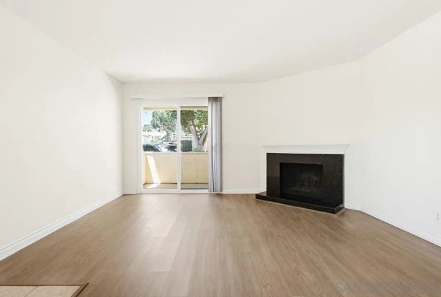 9939 Erma Rd 103, San Diego, CA 92131