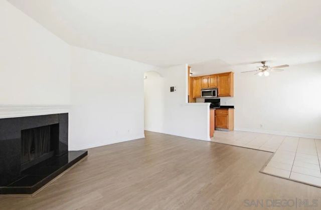 9939 Erma Rd 103, San Diego, CA 92131