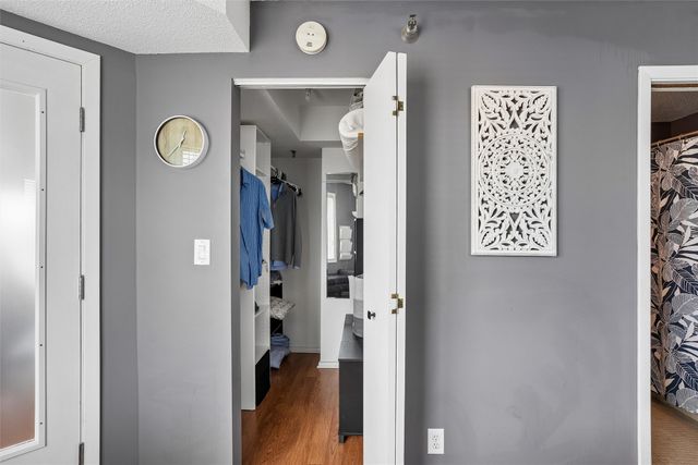 300 Walnut Street 711, Des Moines, IA 50309