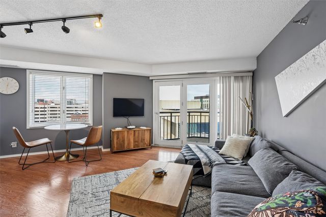 300 Walnut Street 711, Des Moines, IA 50309