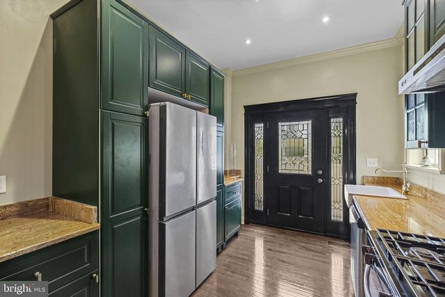 420 E BIDDLE ST, Baltimore, MD 21202