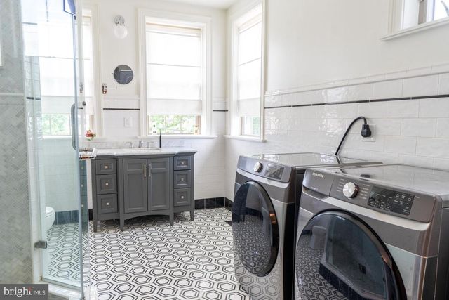 420 E BIDDLE ST, Baltimore, MD 21202