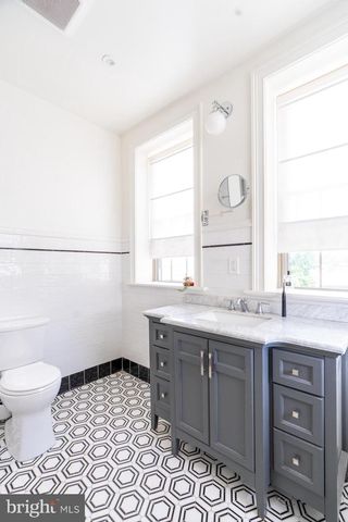 420 E BIDDLE ST, Baltimore, MD 21202