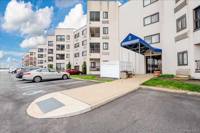 725 Miller Avenue 318, Freeport, NY 11520