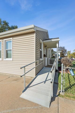 2013 3RD Avenue, Council Bluffs, IA 51501