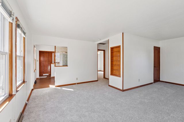 2013 3RD Avenue, Council Bluffs, IA 51501