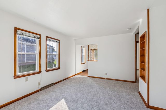 2013 3RD Avenue, Council Bluffs, IA 51501