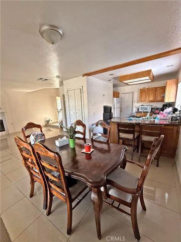 13382 Fox Run, Victorville, CA 92392