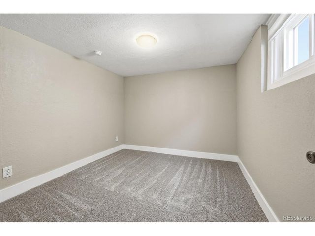 3022 S Acoma St, Englewood, CO 80110