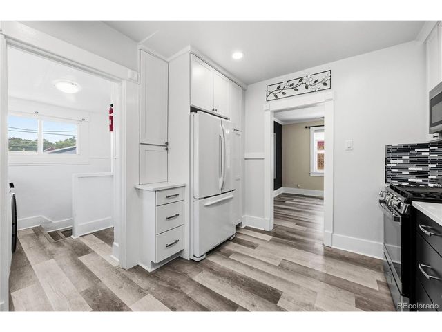 3022 S Acoma St, Englewood, CO 80110