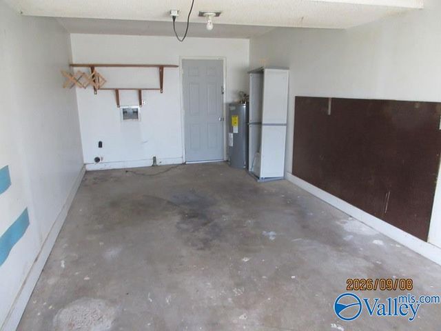 2111 Edinburgh Drive SW, Huntsville, AL 35803