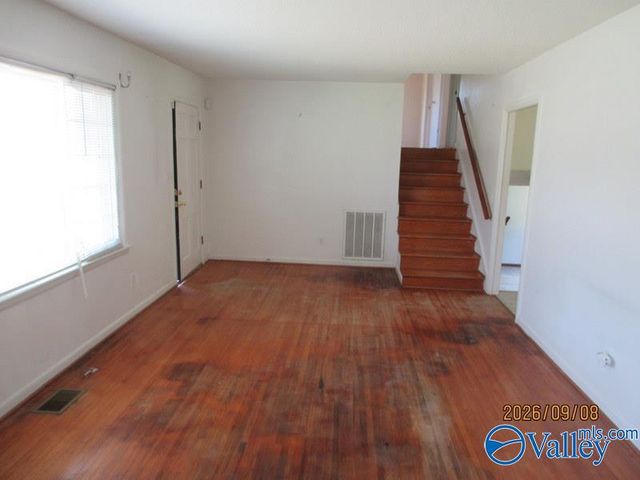 2111 Edinburgh Drive SW, Huntsville, AL 35803