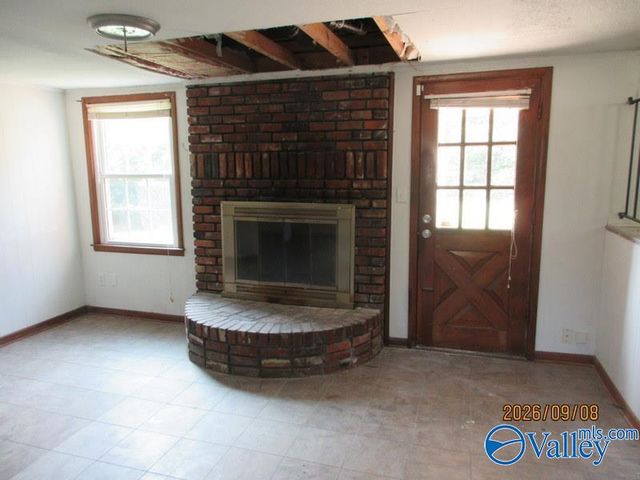 2111 Edinburgh Drive SW, Huntsville, AL 35803