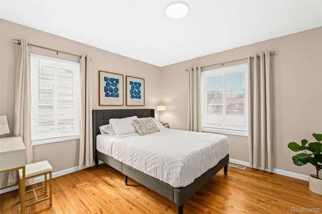 28459 Rosslyn Avenue, Garden City, MI 48135