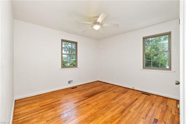 1003 White Pine DR, Chesapeake, VA 23323