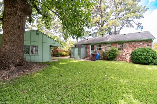 1003 White Pine DR, Chesapeake, VA 23323