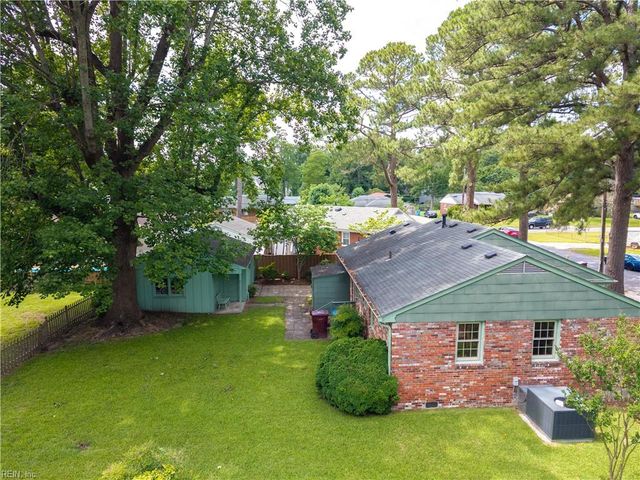 1003 White Pine DR, Chesapeake, VA 23323