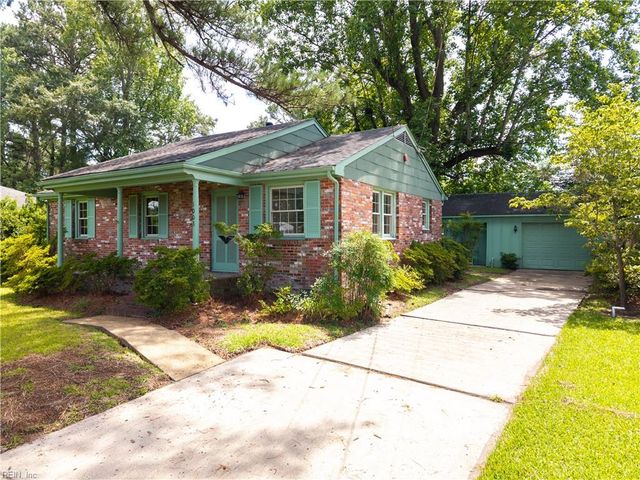 1003 White Pine DR, Chesapeake, VA 23323