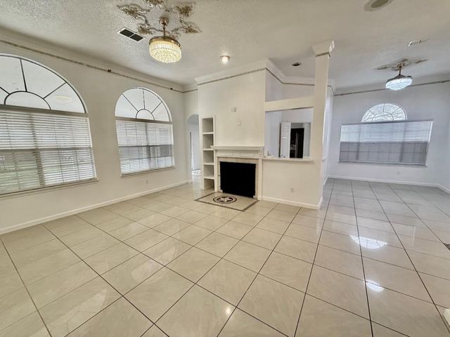 604 Cactus Bend DR, Pflugerville, TX 78660