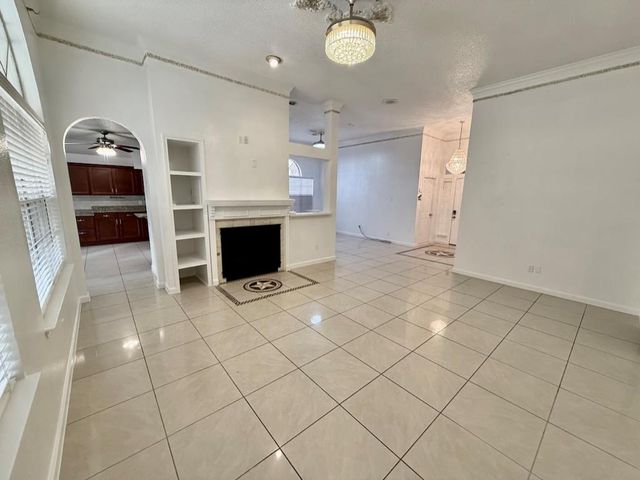 604 Cactus Bend DR, Pflugerville, TX 78660