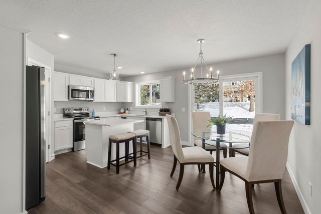 609 Afton Drive, Northfield, MN 55057