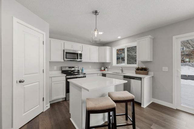 609 Afton Drive, Northfield, MN 55057