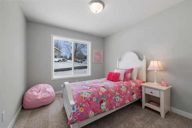 609 Afton Drive, Northfield, MN 55057