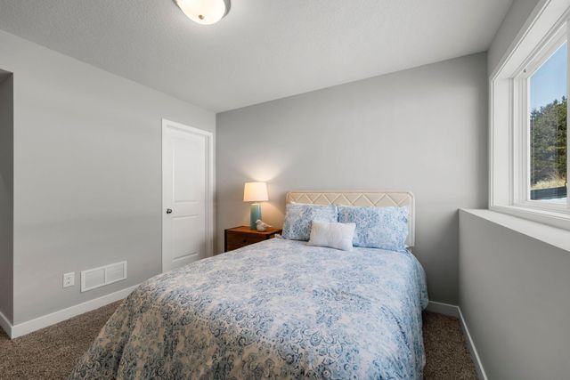 609 Afton Drive, Northfield, MN 55057