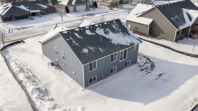 609 Afton Drive, Northfield, MN 55057