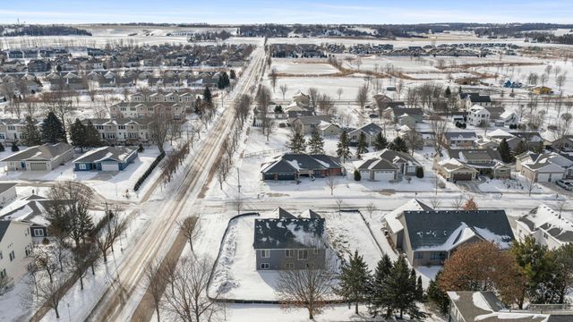 609 Afton Drive, Northfield, MN 55057