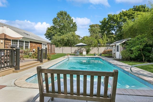 7 Linda Lane, Hampton Bays, NY 11946