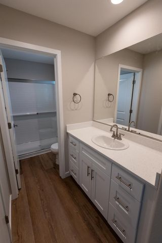 768 Laina Avenue, Madera, CA 93636