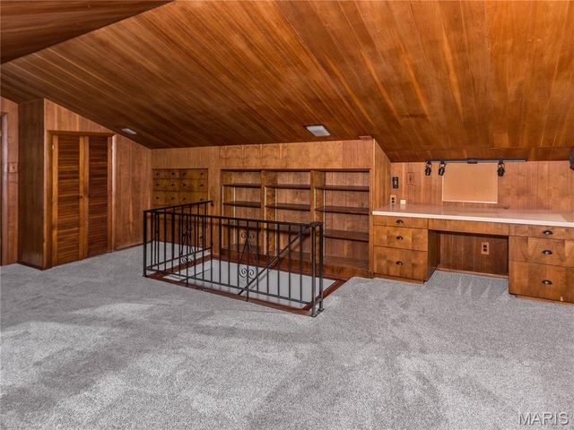 19 Pine Lake Drive, Collinsville, IL 62234