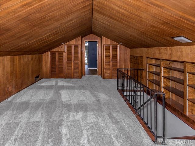 19 Pine Lake Drive, Collinsville, IL 62234