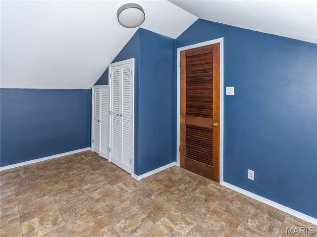 19 Pine Lake Drive, Collinsville, IL 62234