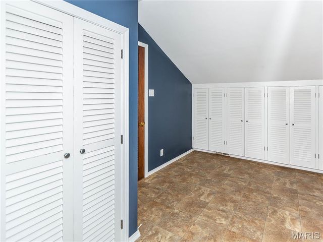 19 Pine Lake Drive, Collinsville, IL 62234