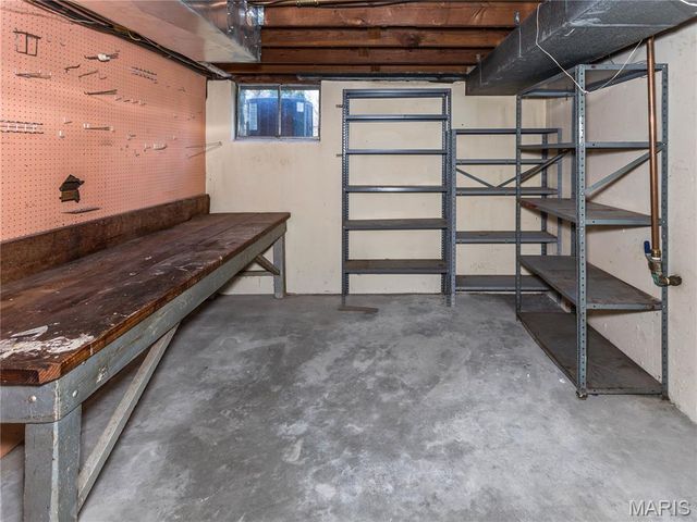 19 Pine Lake Drive, Collinsville, IL 62234