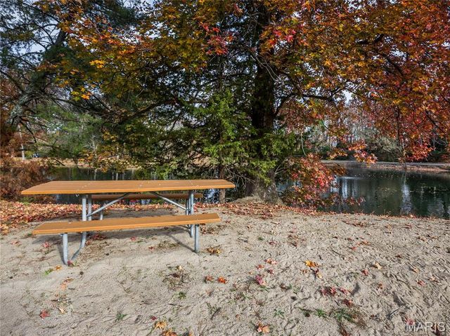 19 Pine Lake Drive, Collinsville, IL 62234