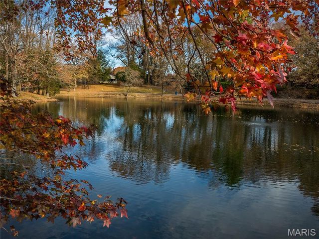 19 Pine Lake Drive, Collinsville, IL 62234